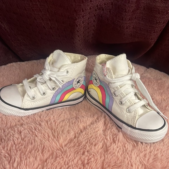 Toddler Converse Unicorn Print - Picture 2 of 5